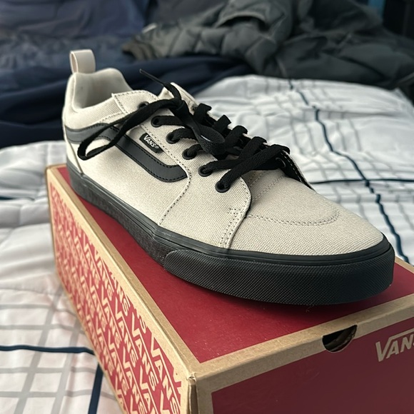 Men’s Filmore Vans Size 12 - Picture 1 of 5